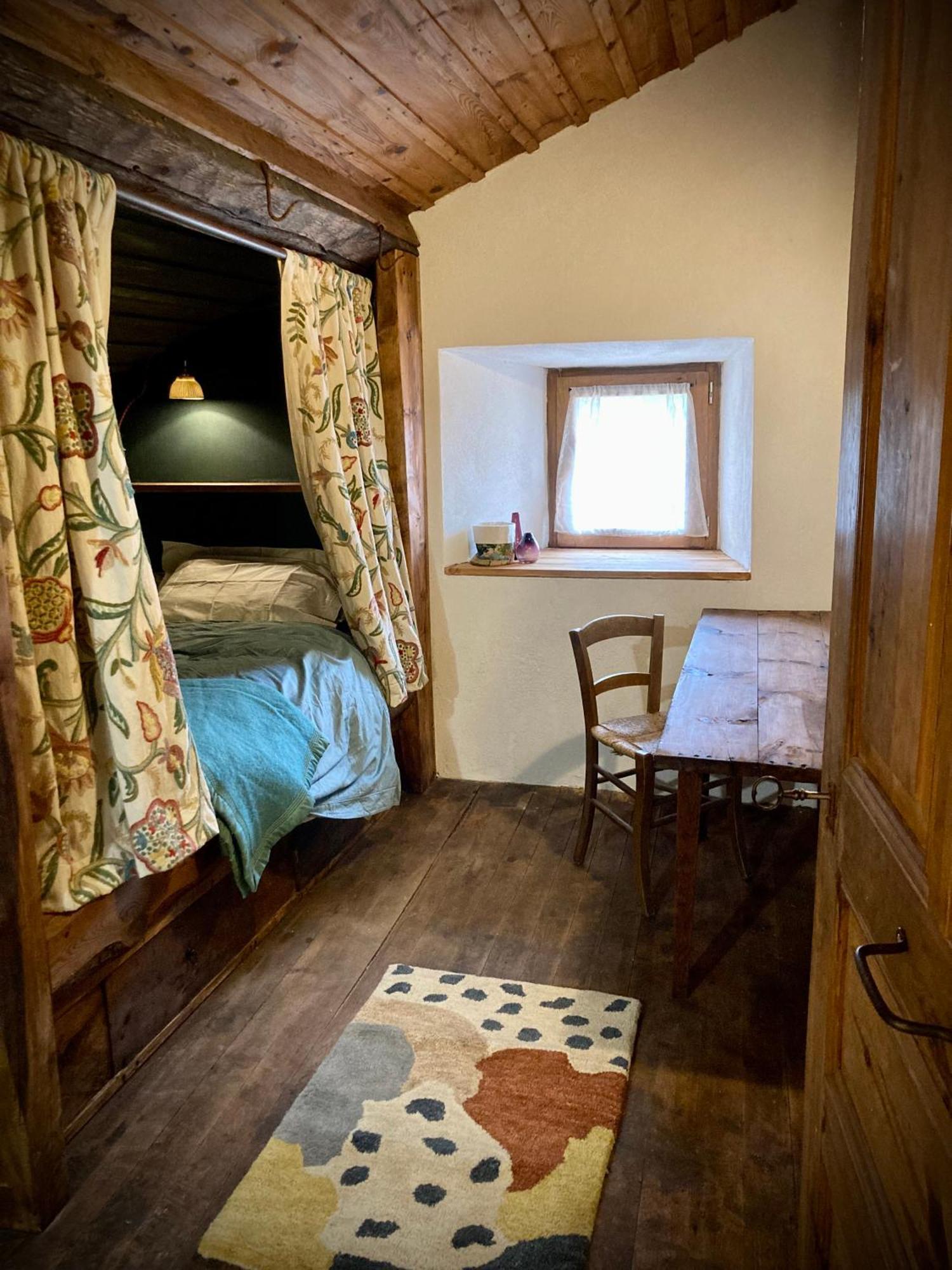 Chambres Et Tables D'Hotes - Les Ateliers De Pontajou - Pelerin Navette Gratuite A Saugues Venteuges ภายนอก รูปภาพ